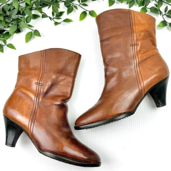 Frye Lisa Women's Foldover Short Boot Brown Leather Heeled Booties 7.5 - Picture 8 of 14